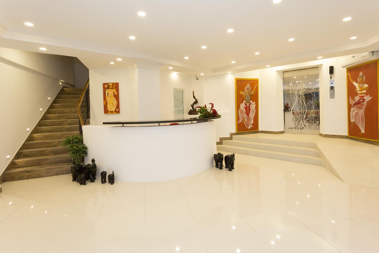 แซนเดรียนา เลค วิว Hotel แคนดี้ ภายนอก รูปภาพ